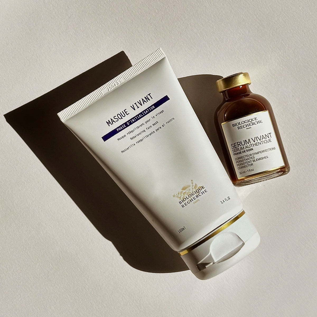 Duo Masque Vivant and Sérum Vivant 30 ml on a beige background